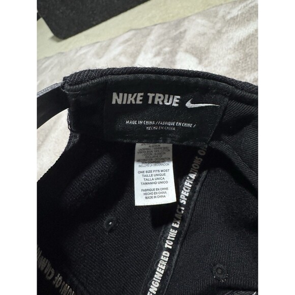 NIKE Black Futura True Snapback Adjustable Wool Cap Hat Swoosh Logo - Picture 2 of 2